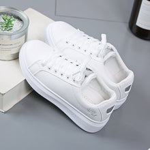 Load image into Gallery viewer, Breathable Flower Lace-Up Women Sneakers
